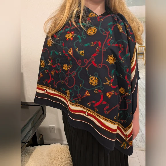 Evan Picone Wool Scarf/Shawl - Picture 2 of 6